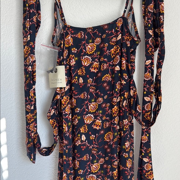 Hinge Red Long Sleeve Cut Out Sundress for Weddings - Picture 7 of 8